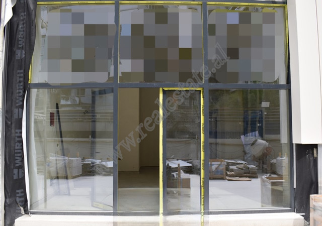 Espace commercial à louer dans le quartier zogu i zi à Tirana, albanie (2)